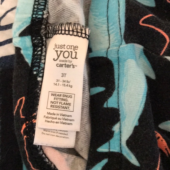 Carter’s 3T pajama set. Gently worn - Picture 5 of 8